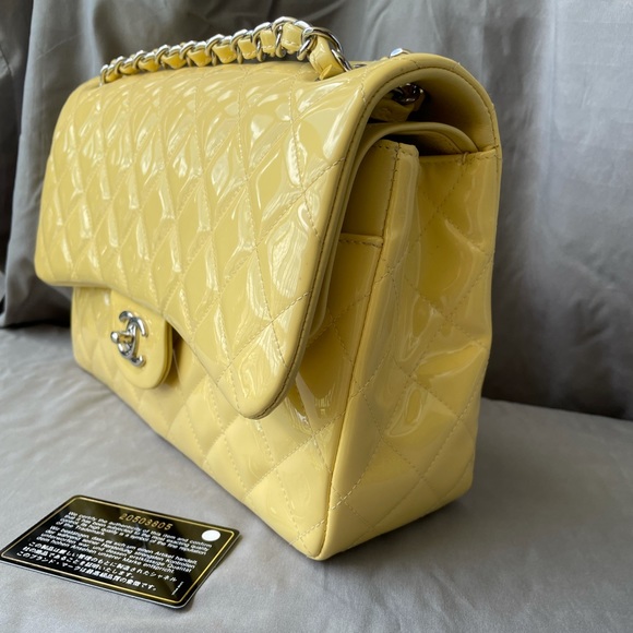 **SOLD** Chanel Classic Double Flap Patent Leather - Picture 2 of 11